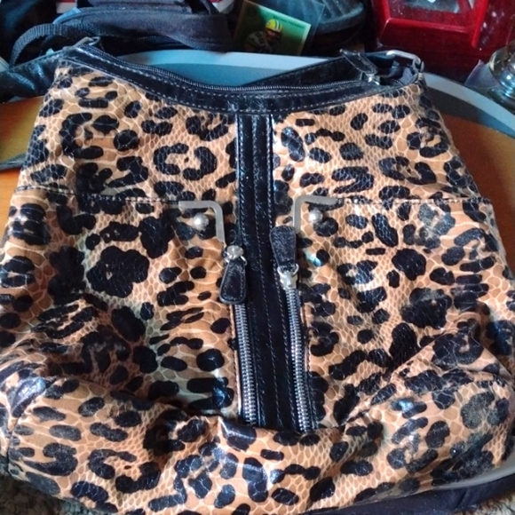 2 for $20😃Ladies Purse - Picture 1 of 3